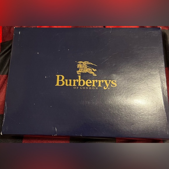 NIB Burberrys Classic Plaid Pajama Set Size M - Picture 3 of 4